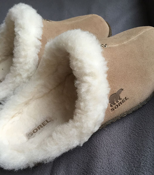 slippers-sorel